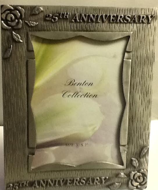 25th Anniversary Frame Metal