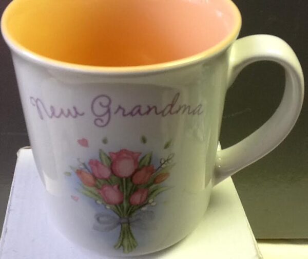 Gift New Grandma Mug